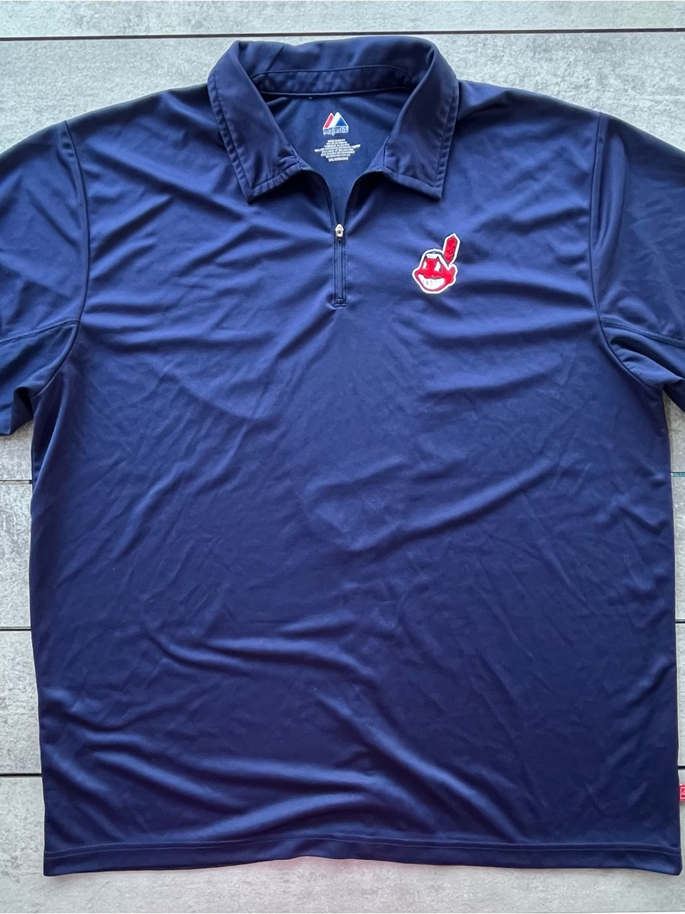 Majestic Cleveland Indians Navy Short-Zip Polo flaws